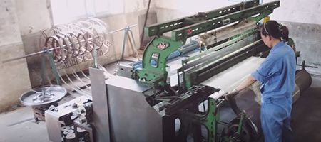 Weaving Machine for Thin Wires